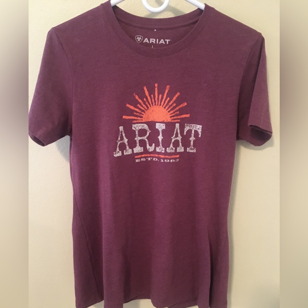 Ariat tshirt